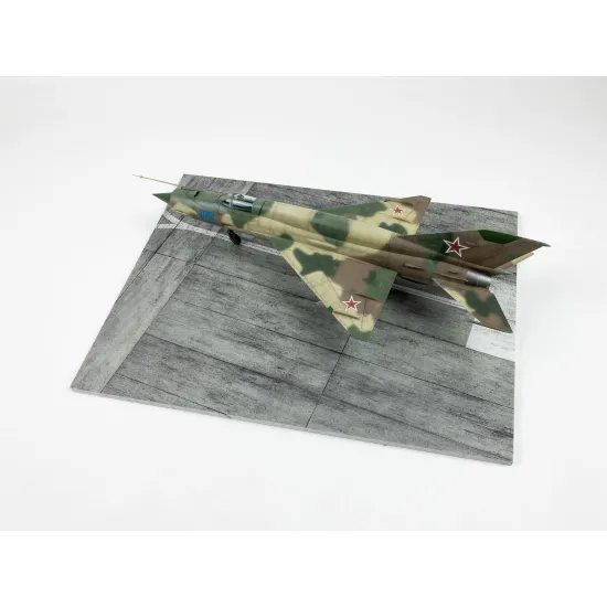 Red Fox Db-48002 1/48 3d Diorama Base Modern Nato Airfield Type 6 300x230mm