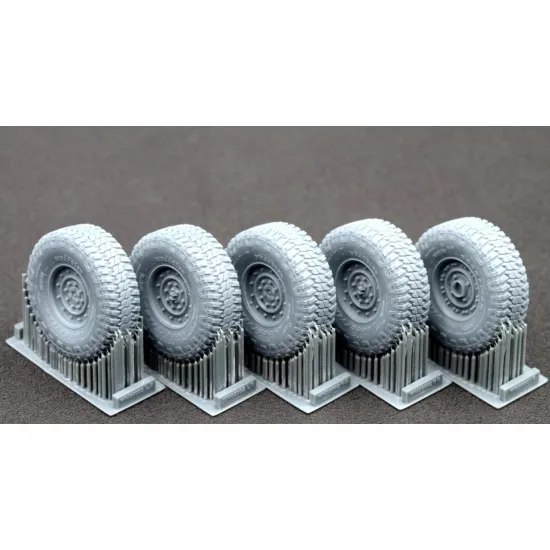 Scalex Wm-35002 1/35 Hmmwv Mt/R 12-bolt Ordinary Wheel Set For Icm