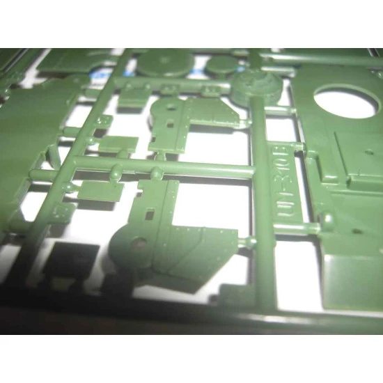 BT-7A Wheel-Track Tank Artillery Turret Gun WWII 1/72 UM 312