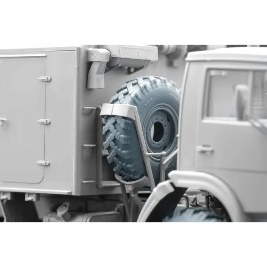 Scalex Wm-35008 1/35 Kamaz 4310 Ordinary Wheel Set