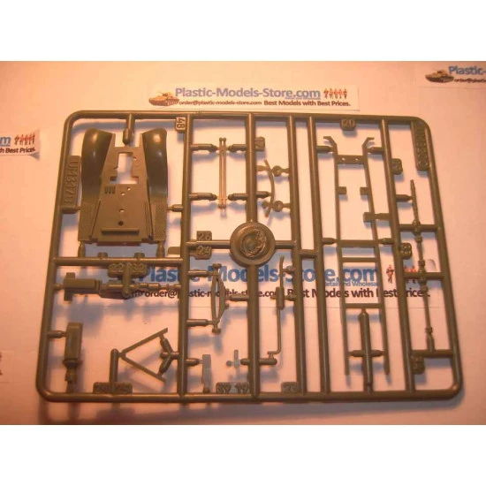 BZ-38 Soviet Refueller Gaz-AAA Refuel Truck WWII 1/72 UM 323