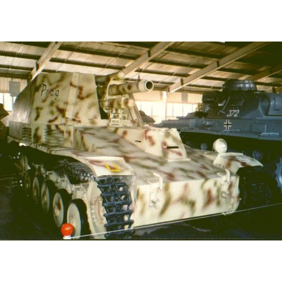 SdKfz.124 WESPE German self-propelled gun 1/35 Ark Models 35013