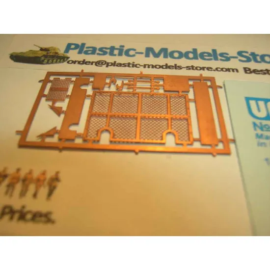 BT-42 Finnish Assault Howitzer Tank /114mm Gun WWII 1/72 UM 339