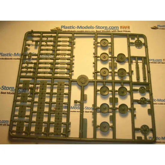 T-34/76 Soviet Tank M.1940 w/L11 Gun WWII 1/72 UM 336