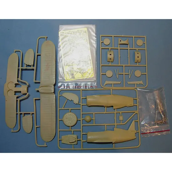 Polikarpov I-153 Chaika (early) 1/48 AMG 48302