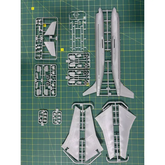 Roden 338 1/144 Boeing 707-321 Pan American Plastic Model Kit