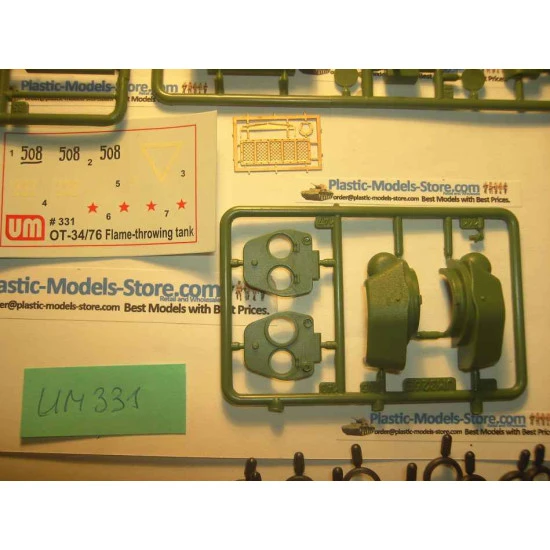 OT-34/76 Flame-Thrower Tank Red Army WWII 1/72 UM 331