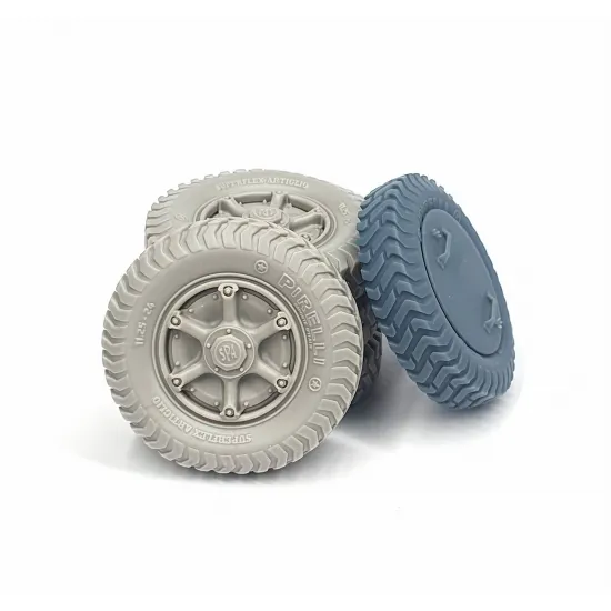 Pimp My Miniatures Afvs35-083 1/35 Camionetta As 42 Sahariana Road Wheels With Spare Weighted Type 2