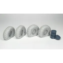 Pimp My Miniatures Afvs35-247 1/35 Btr-80 / Btr-80a Apc Road Wheels Flat Tires Left Side For Trumpeter