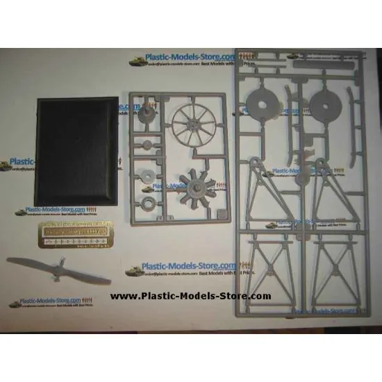 Gnome Monosoupape Engine with base and PE set WWI 1/32 Roden 621