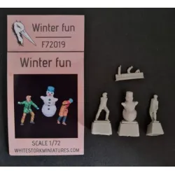 White Stork Miniatures F72019 1/72 Winter Fun Figures Civilians Resin Unpainted Unassembled