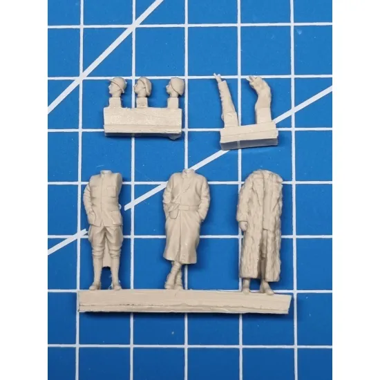 White Stork Miniatures F72033 1/72 Wwi French Tankers Resin Unassembled Unpainted