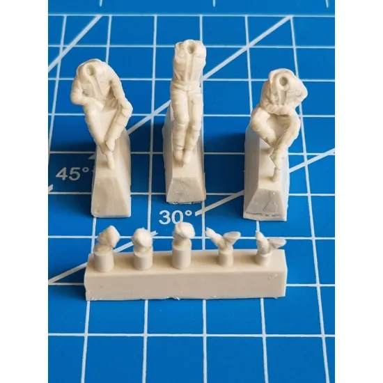 White Stork Miniatures F72070 1/72 British Tankers Winter 1944/45 Resin Unassembled Unpainted