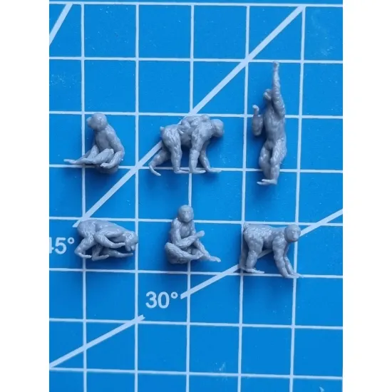 White Stork Miniatures F72076 1/72 Monkeys Resin Unassembled Unpainted Kit