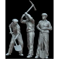 White Stork Miniatures F72082 1/72 Civilian Workers Resin Unassembled Unpainted Kit
