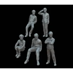 White Stork Miniatures F72133 1/72 Boys Figures Resin Unassembled Unpainted Kit