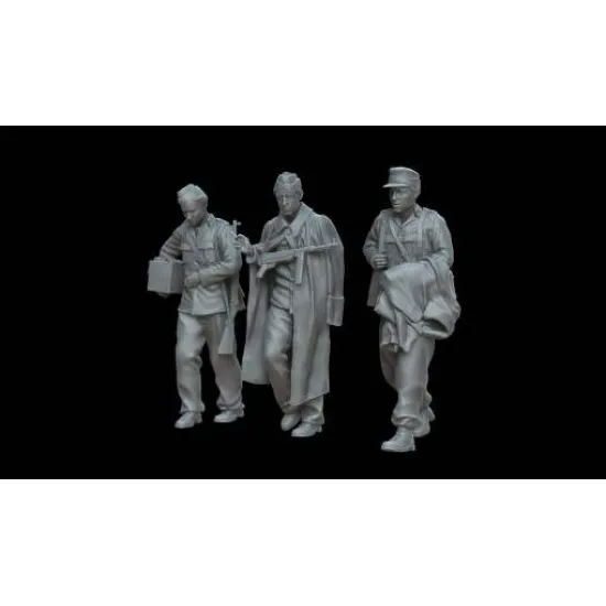 White Stork Miniatures F72137 1/72 East Prussia 1945 German Soldiers Resin Unassembled Unpainted Kit