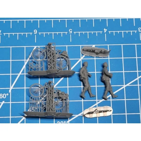 White Stork Miniatures F72154 1/72 German Soldiers With Bicycles 1939-1941 Resin Unassembled Unpainted