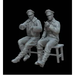 White Stork Miniatures F72162 1/72 German Pilots On The Bench Resin Unassembled Unpainted
