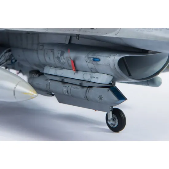 Kopecky Scale Models 32013 1/32 F-16 Wild Weasel Set Resin Kit