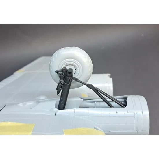 Kopecky Scale Models 48037 1/48 B-17 Landing Gear Loaded For Hk Models