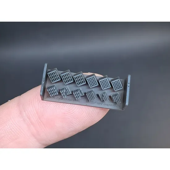 Kopecky Scale Models 48040 1/48 B-17 Chaff/Flare Dispensers F-16 For Tamiya