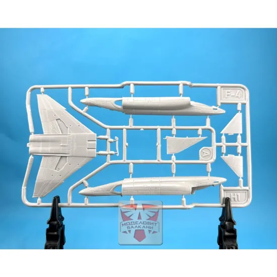 Sova Model 14005 1/144 F4h-1 Phantom Plastic Model Kit