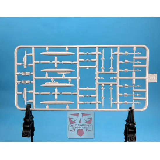 Sova Model 14005 1/144 F4h-1 Phantom Plastic Model Kit