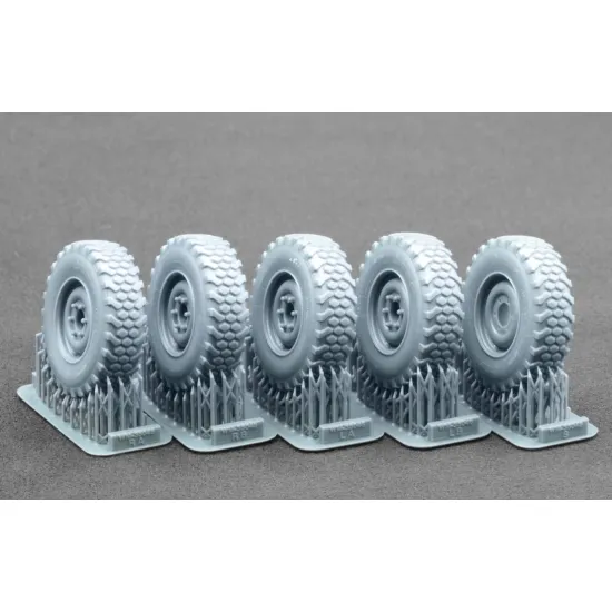 Scalex Wm-35046 1/35 Unimog U1300l Mpt 80 Ordinary Wheel Set For Revell