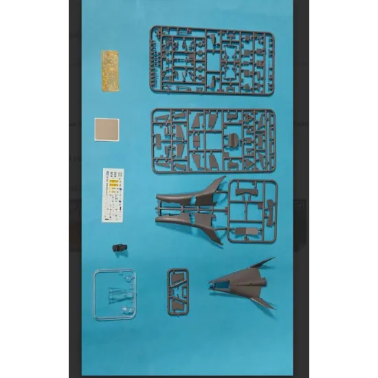 Amp 72-021 1/72 Northrop Hl10 American Lifting Body Technology Demonstrator