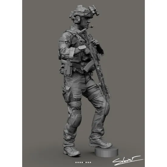 Black Snake Uks-03 1/35 Ukrainian Soldier Resin Figure
