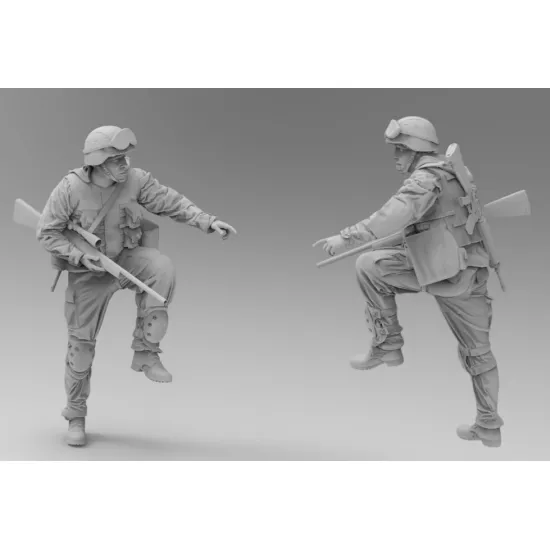 Black Snake Usmc-03 1/35 Us Marines Operation Iraqi Freedom 2 Figures In Kit