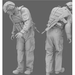 Black Snake Fr-04 1/35 French Soldier Artilleryman Resin Figure Kit