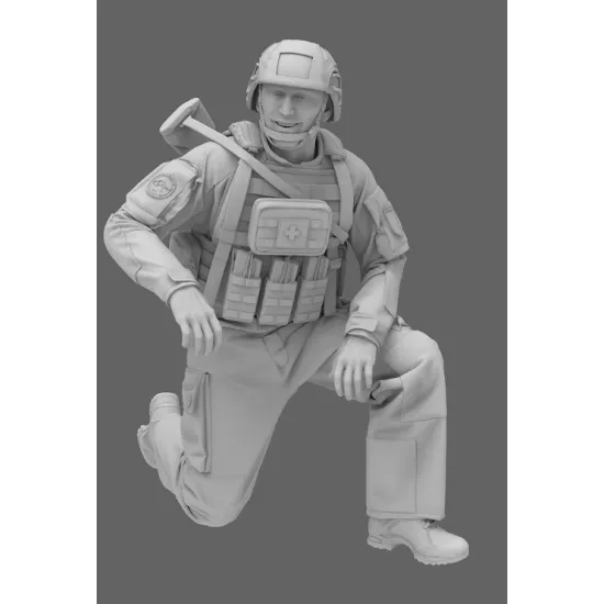 Black Snake Fr-05 1/35 French Soldier Artilleryman Resin Figure Kit