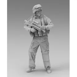 Black Snake Fr-22 1/35 French Engineer Soldier On Patrol In Afghanistan Resin Figure Kit