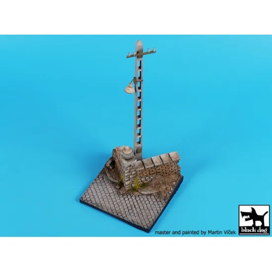 Black Dog D35136 1/35 Base With Telegraph Pole 100/100 Mm