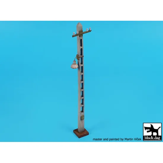 Black Dog D35137 1/35 Telegraph Poles 2 Pcs