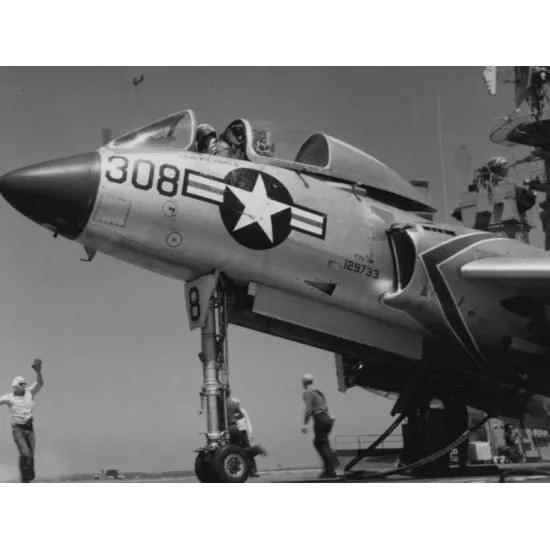 Cat4-r72028 1/72 F7u-3/3m/3p Cutlass Wheels Type2 Aircraft Accessories