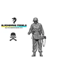 Black Snake Waffen-15 1/35 Soldat Waffen Ss Normandie 1944 Resin Figure Kit