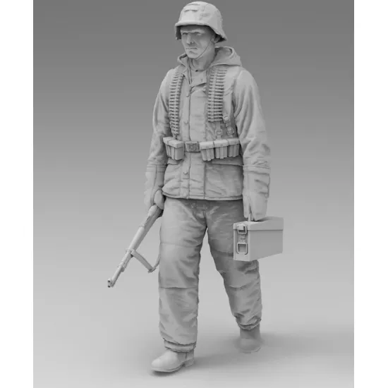 Black Snake Ttnkf-04 1/35 Infantryman Totenkopf In Winter Uniform Ammunition Carrier Eastern Front
