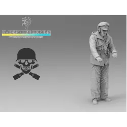 Black Snake Tiger-crew-05 1/35 Tiger Commander Totenkopf In Winter Uniform Eastern Front Resin Kit