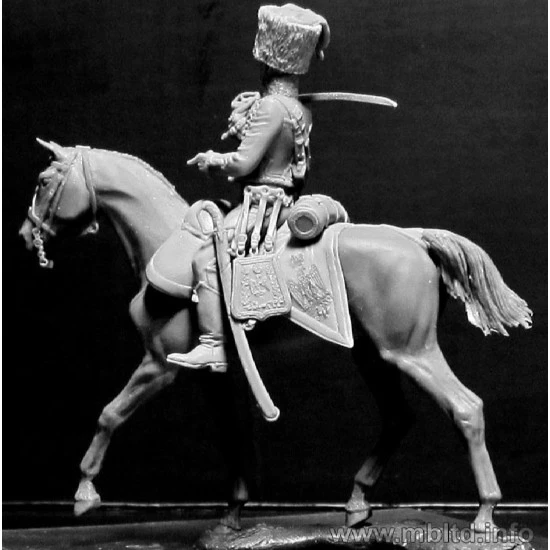 French Hussar, Napoleonic Wars Series 1/32 Master Box 3208