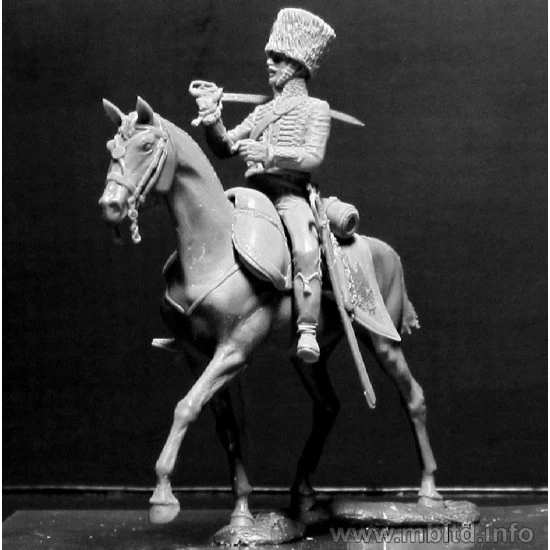 French Hussar, Napoleonic Wars Series 1/32 Master Box 3208