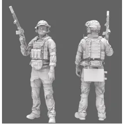 Black Snake Uks-02-16 1/16 Azov Ukrainian Soldier Resin Figure