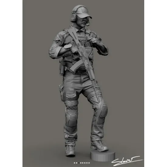Black Snake Uks-03-16 1/16 Azov Ukrainian Soldier Resin Figure