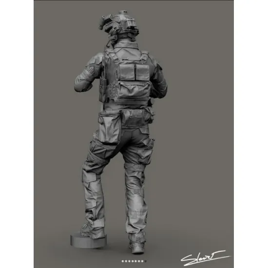 Black Snake Uks-03-16 1/16 Azov Ukrainian Soldier Resin Figure