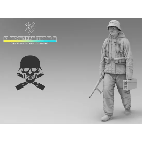 Black Snake Ttnkf-04-16 1/16 Infantryman Totenkopf In Winter Uniform Ammunition Carrier Eastern Front