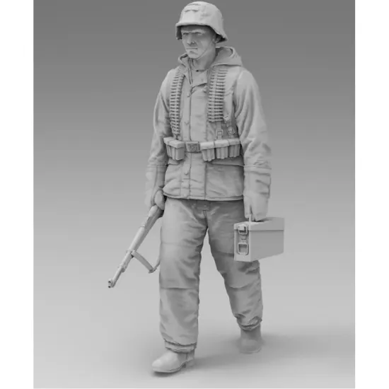 Black Snake Ttnkf-04-16 1/16 Infantryman Totenkopf In Winter Uniform Ammunition Carrier Eastern Front