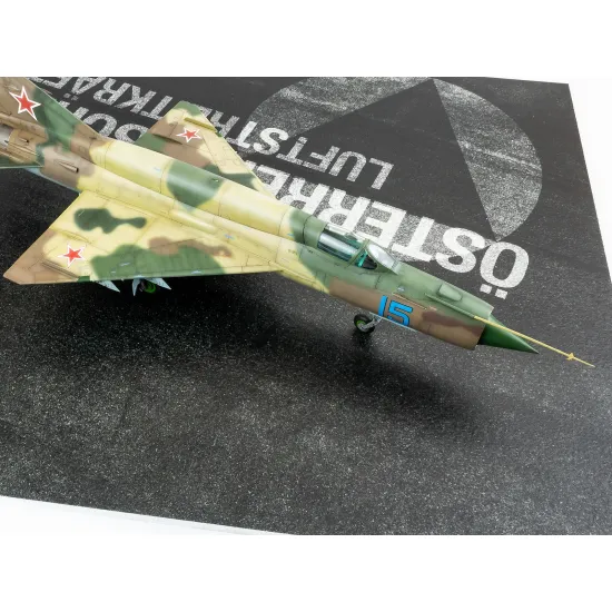 Red Fox Db-48023 1/48 Asphalt Diorama Base - Austria 380x320mm 3d Diorama Base