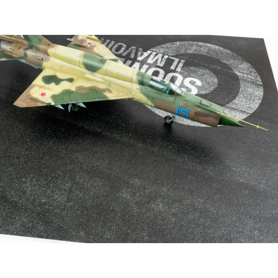 Red Fox Db-48027 1/48 Asphalt Diorama Base - Finland 380x320mm 3d Diorama Base